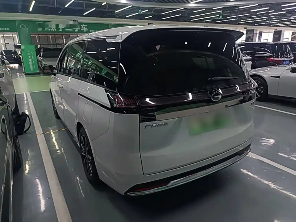 GAC Motor Trumpchi E8 PHEV — миниатюра 5