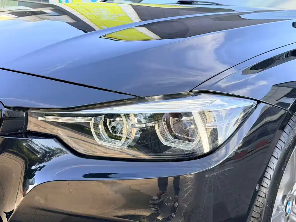 BMW 3 Series — миниатюра 26
