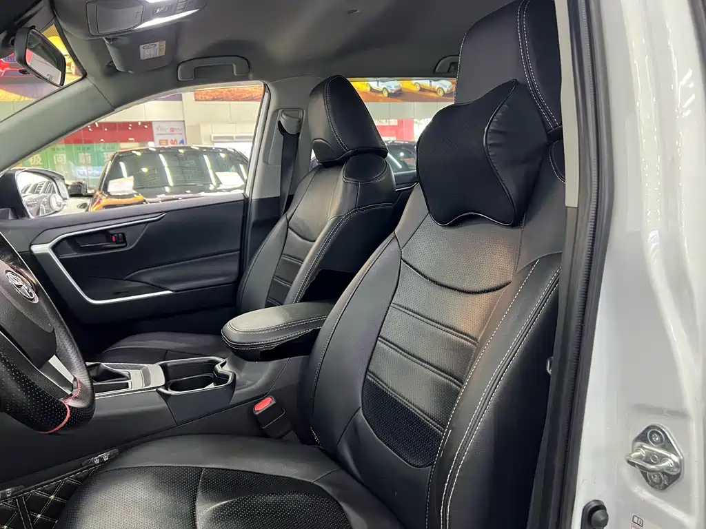 TOYOTA RAV4 RONGFANG