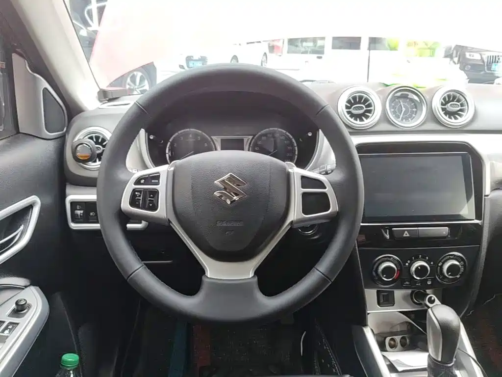 Suzuki Vitara — миниатюра 15