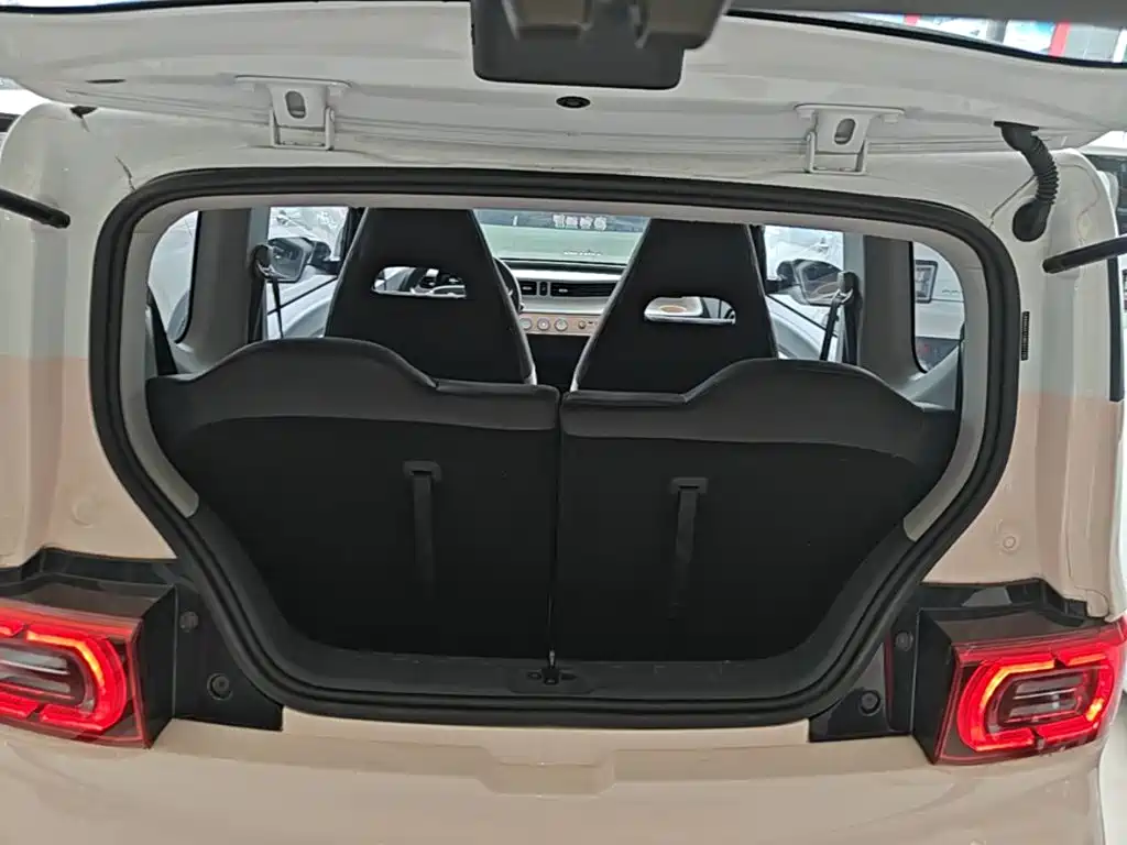 Wuling MINIEV — миниатюра 19