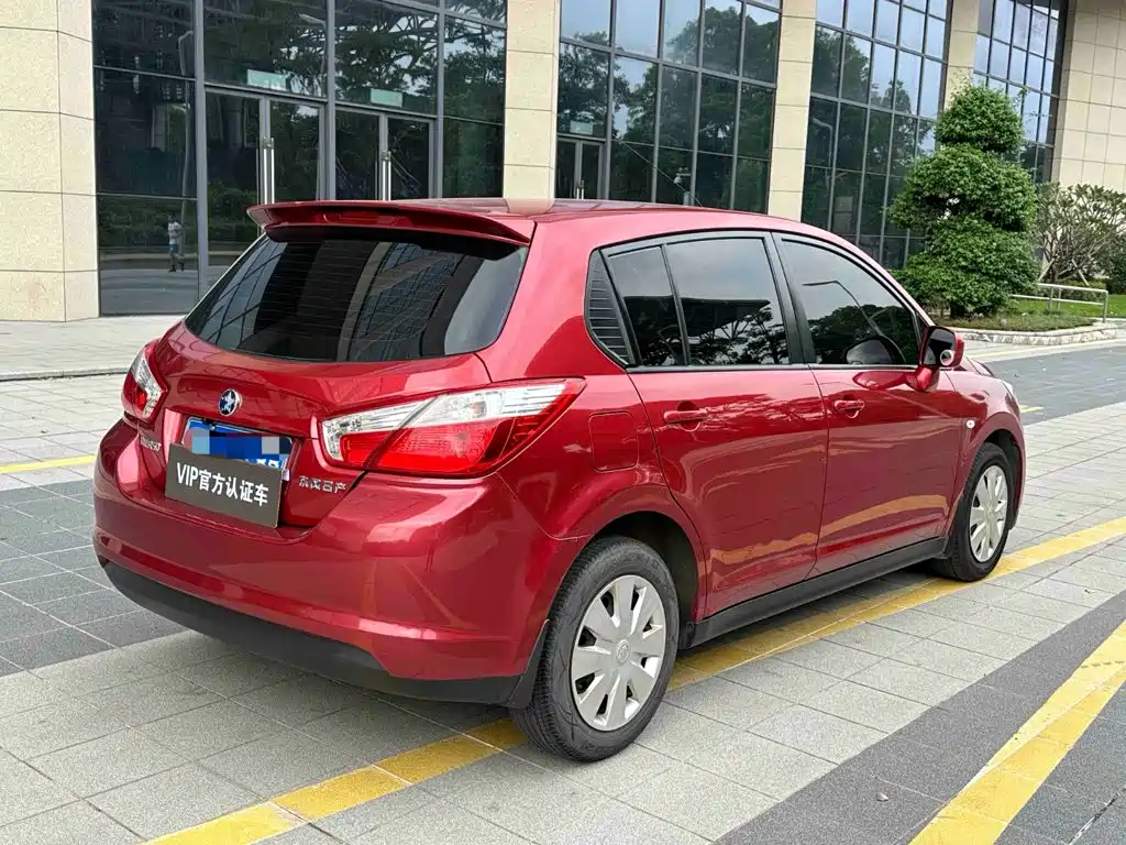 Venucia R50 — миниатюра 7