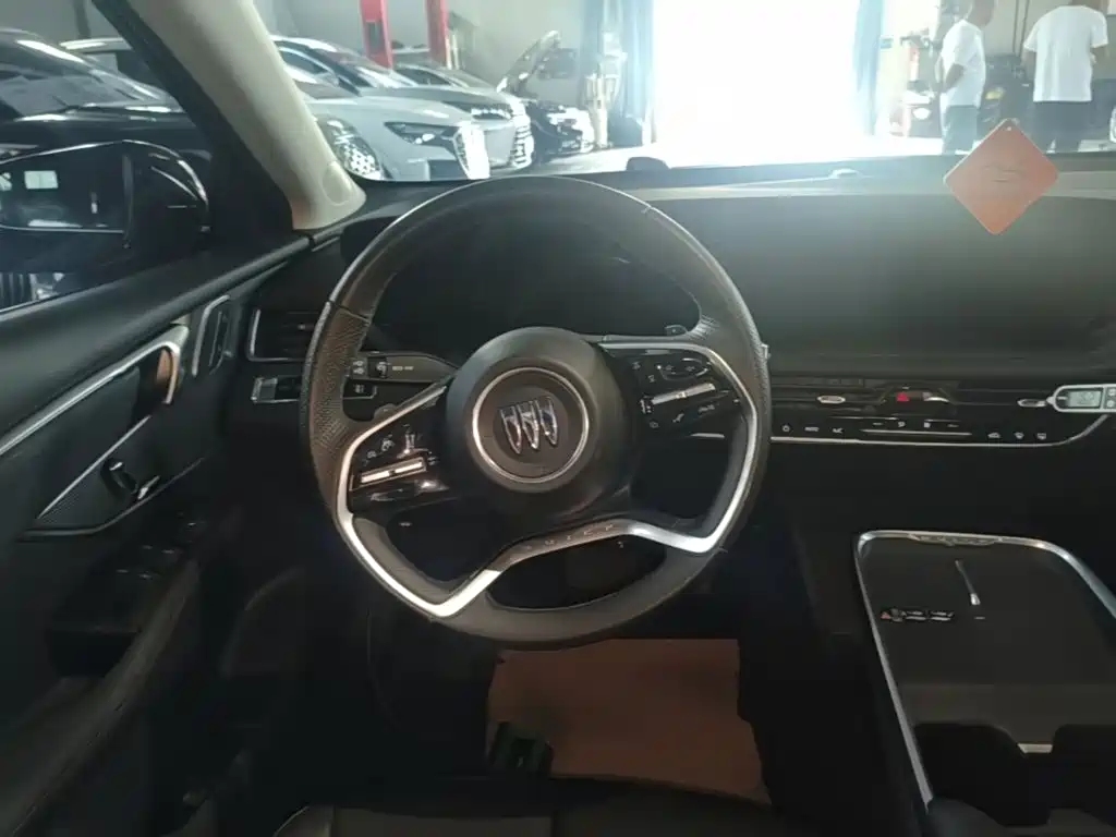 Buick LaCrosse — миниатюра 11