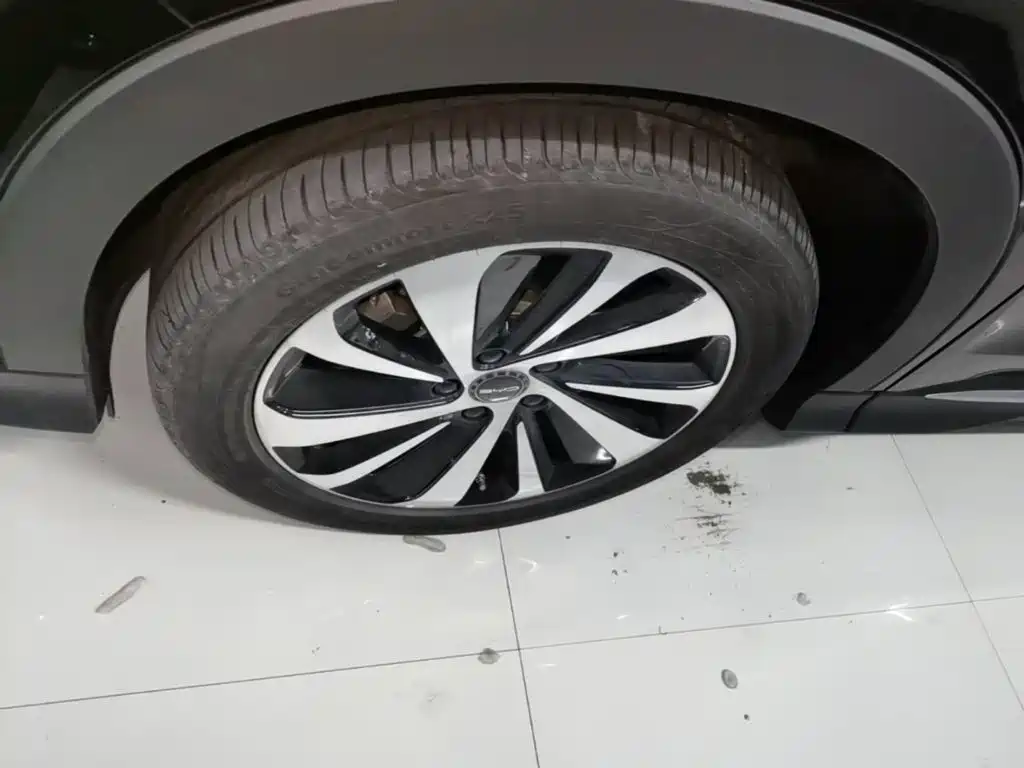 BYD PLUS New Energy — миниатюра 23