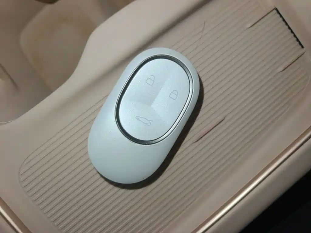 NIO EC7 — миниатюра 9