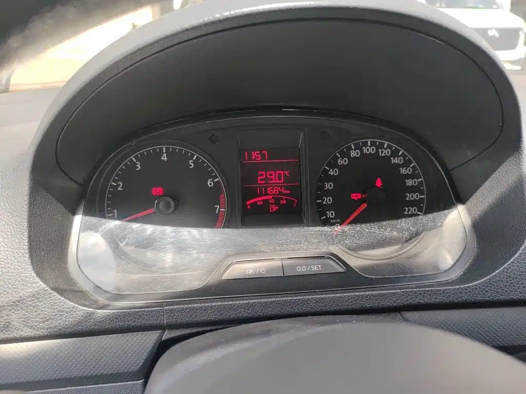 Volkswagen Jetta — миниатюра 13