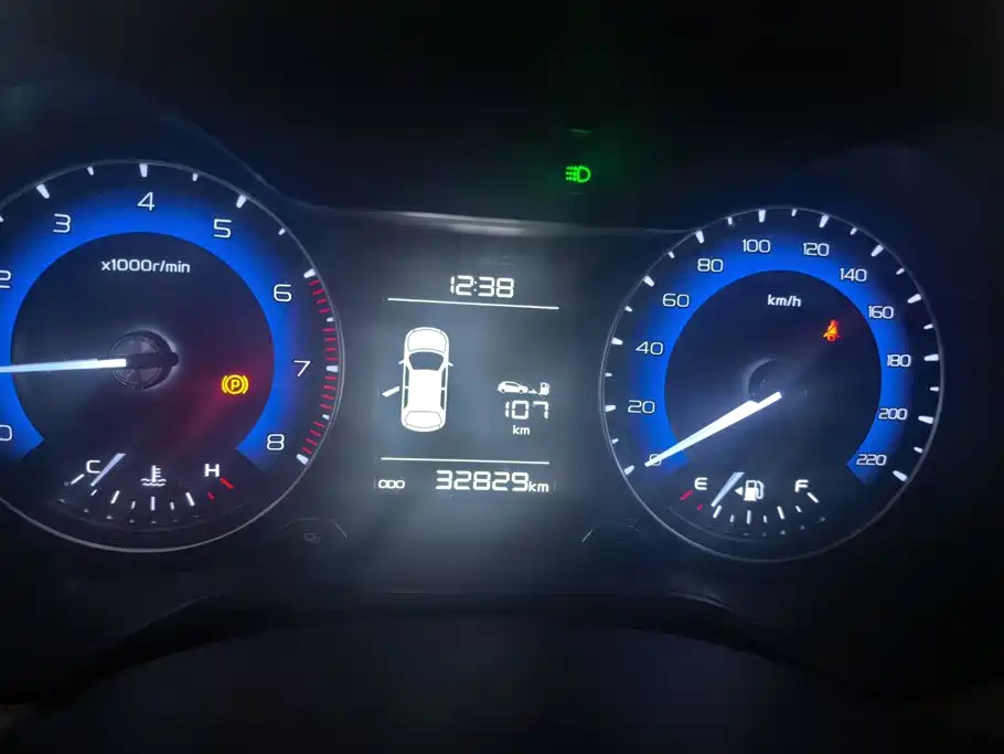 Geely Vision X3 — миниатюра 14