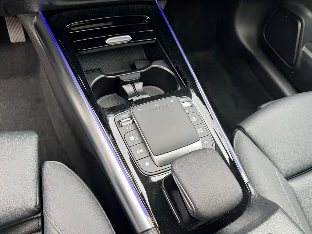 Mercedes-Benz GLA — миниатюра 14
