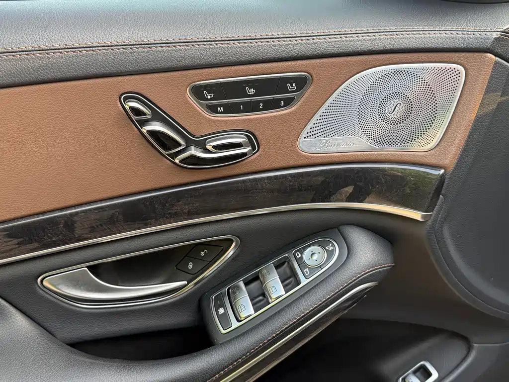 Mercedes-Benz S-Class — миниатюра 6