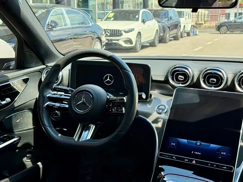 Mercedes-Benz C-Class — миниатюра 18