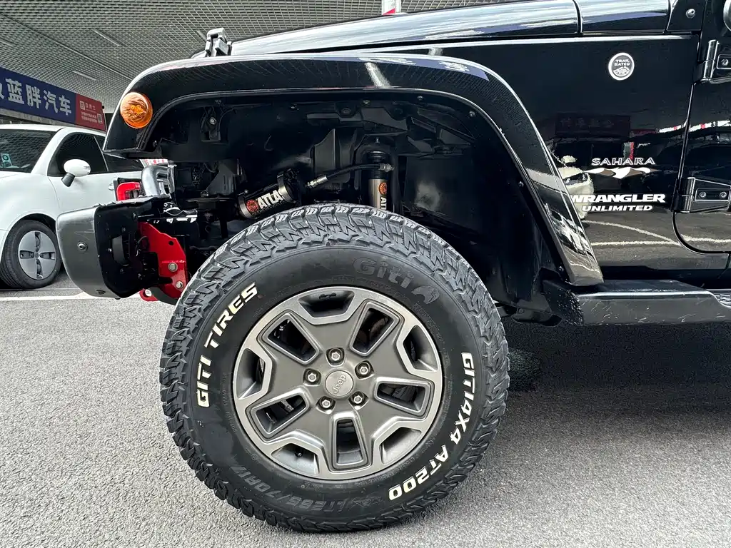 Jeep Wrangler 3.0L Sahara 4-door Comfort Enjoy Edition, фото 7
