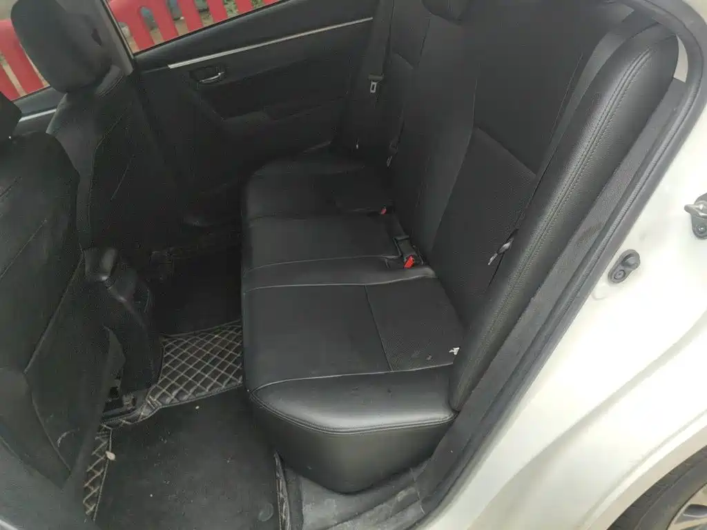 Toyota Corolla — миниатюра 13