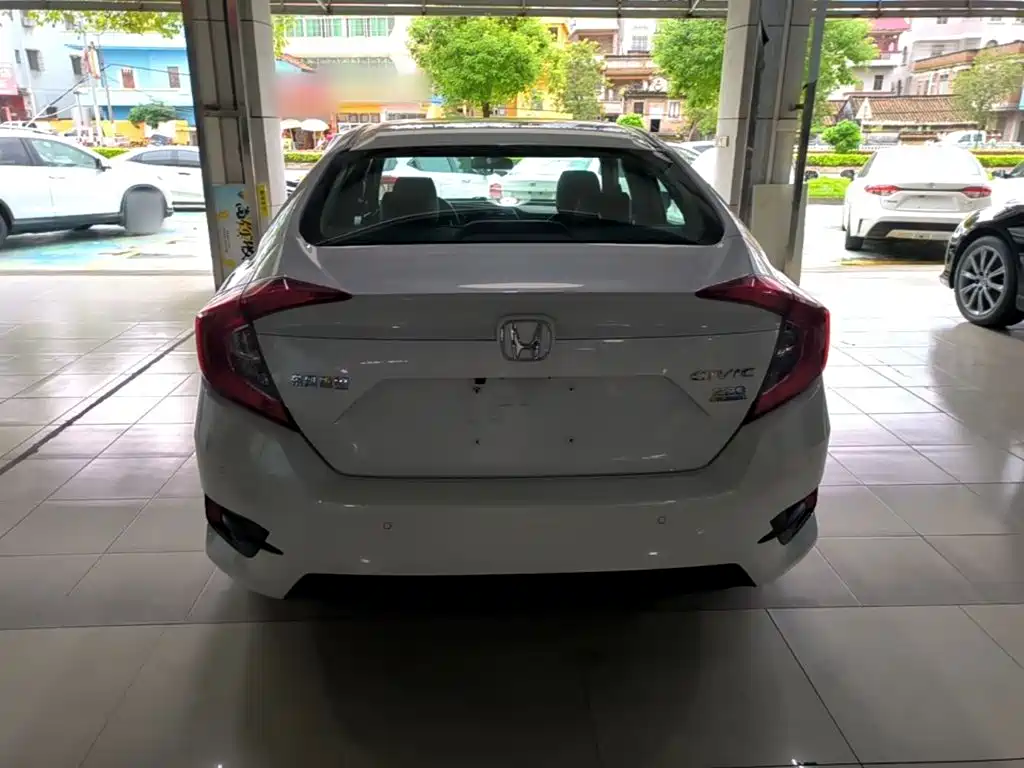 Honda Civic — миниатюра 6
