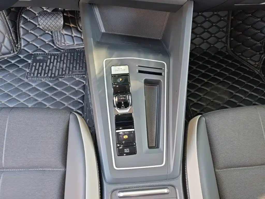 Volkswagen Golf — миниатюра 14