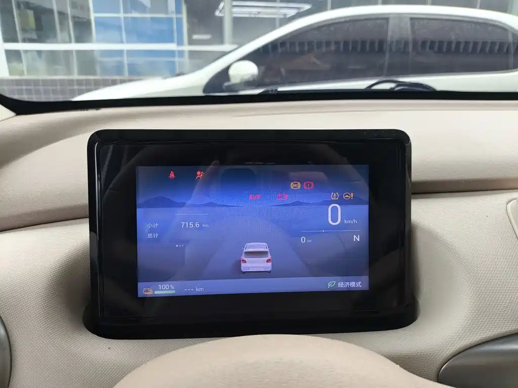 Wuling MINIEV — миниатюра 19