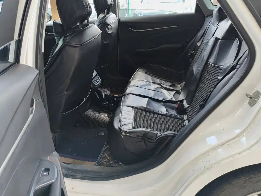 Buick Excelle — миниатюра 11