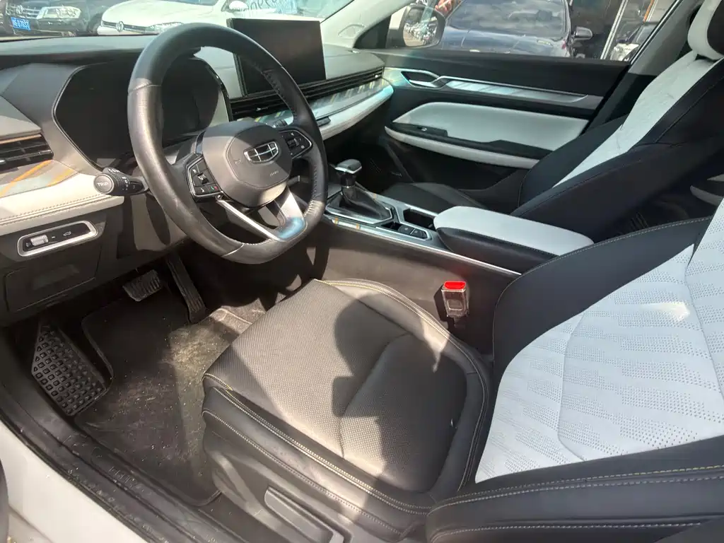 Geely Emgrand L — миниатюра 5