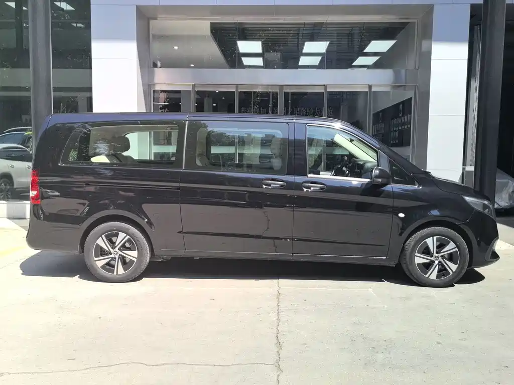 Mercedes-Benz Vito — миниатюра 9