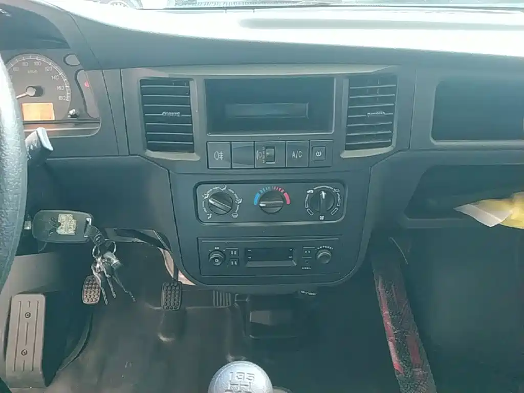Wuling Zhiguang — миниатюра 13