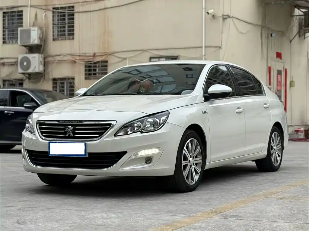 Peugeot 408 2016