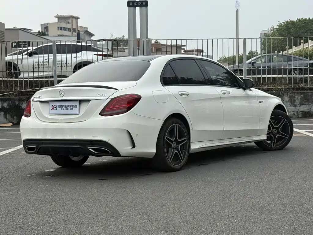 Mercedes-Benz C-Class — миниатюра 4