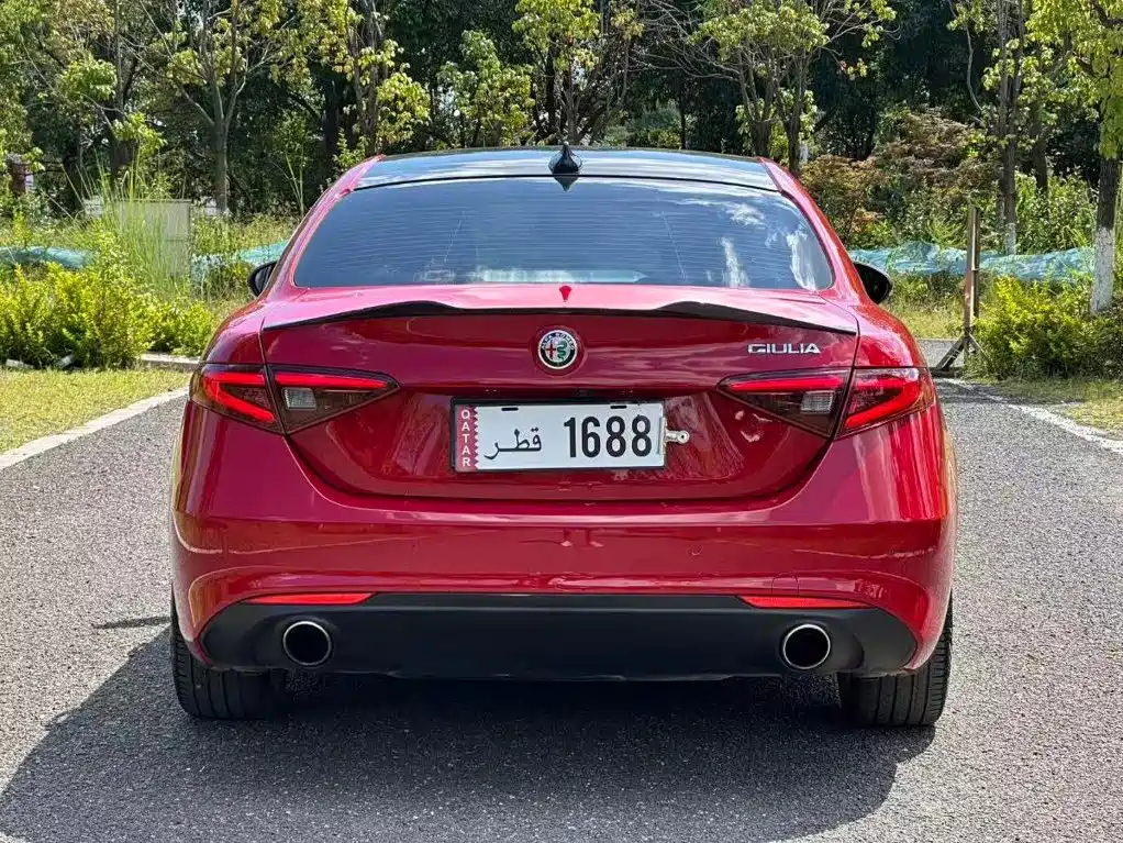 Alfa Romeo Giulia — миниатюра 8