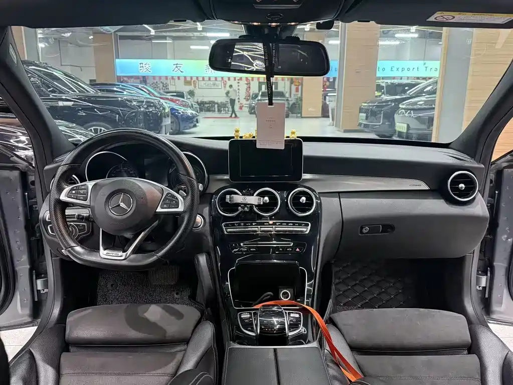 Mercedes-Benz C-Class — миниатюра 7