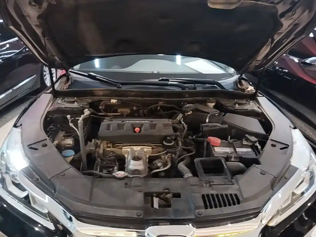 Honda Accord — миниатюра 20