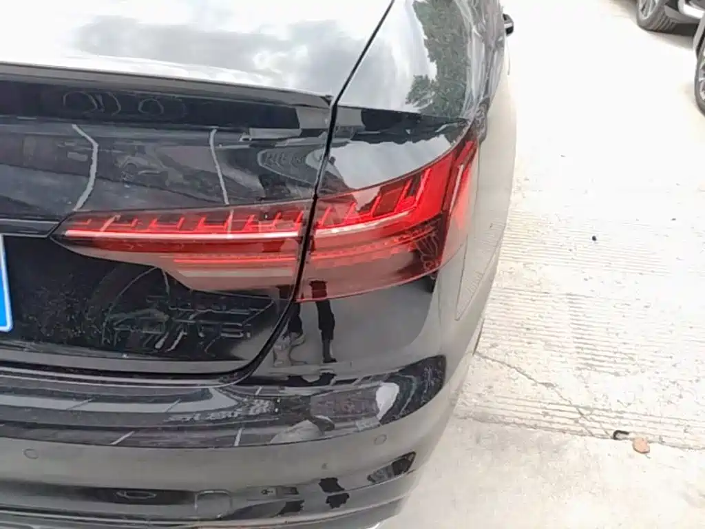 Audi A4L — миниатюра 8
