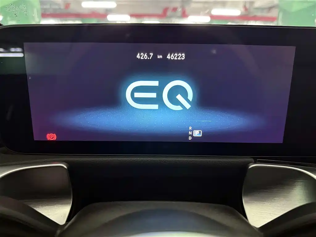 Mercedes-Benz EQB — миниатюра 10