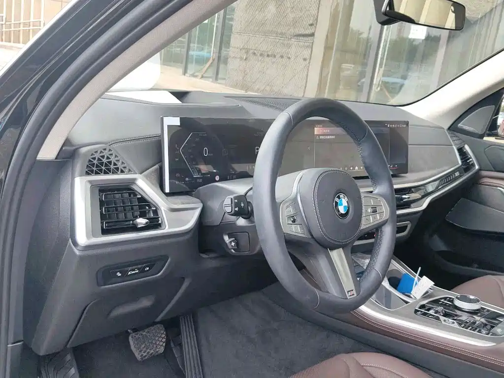 BMW X5 — миниатюра 9