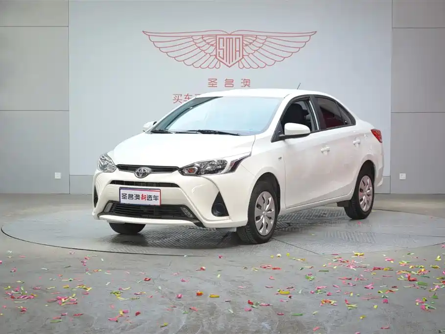 Toyota Yaris L 2020