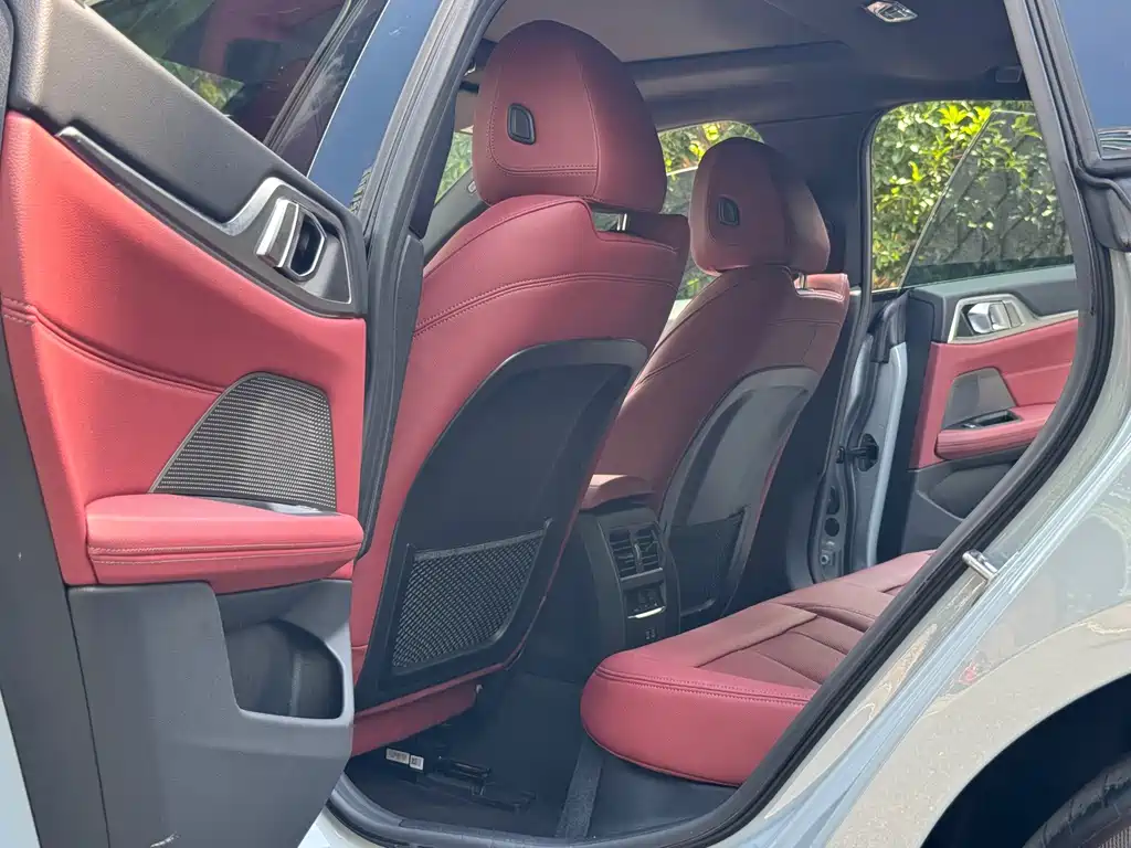 BMW i4 — миниатюра 9