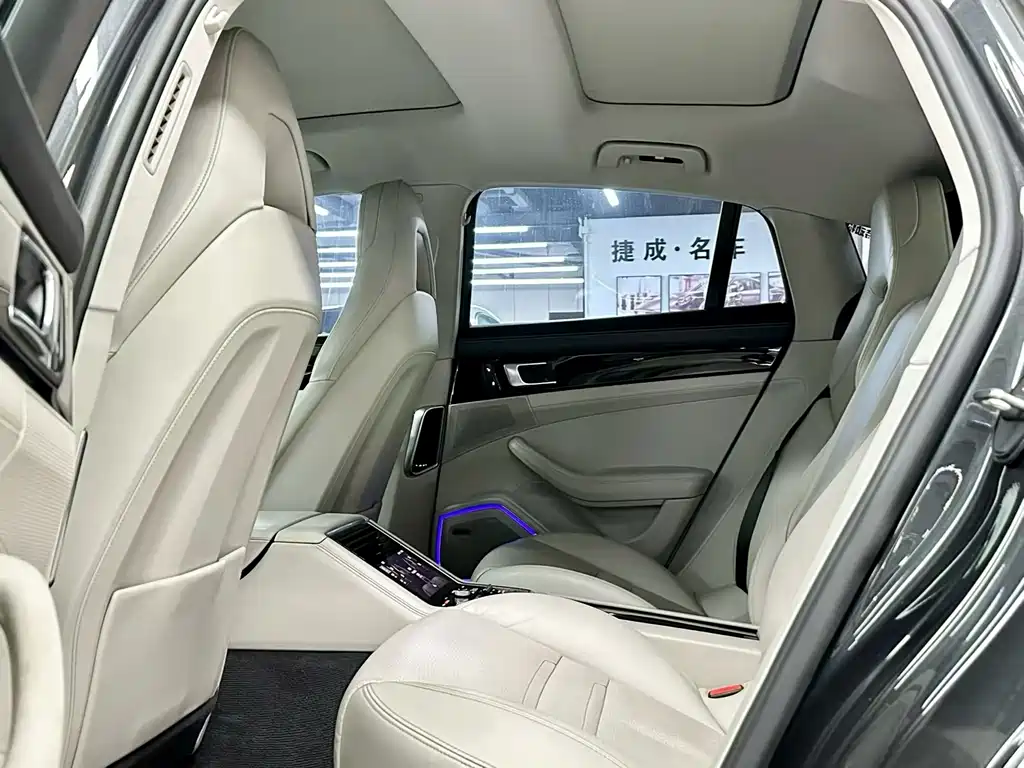 Porsche Panamera — миниатюра 6