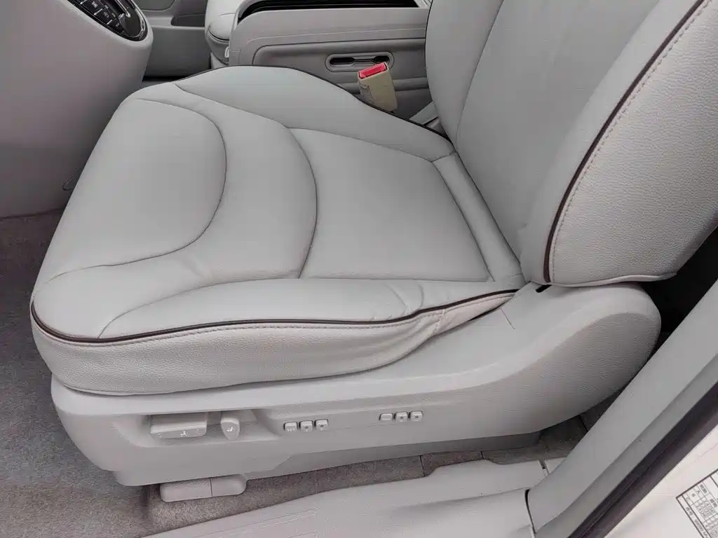 Luxgen Big 7 MPV — миниатюра 20