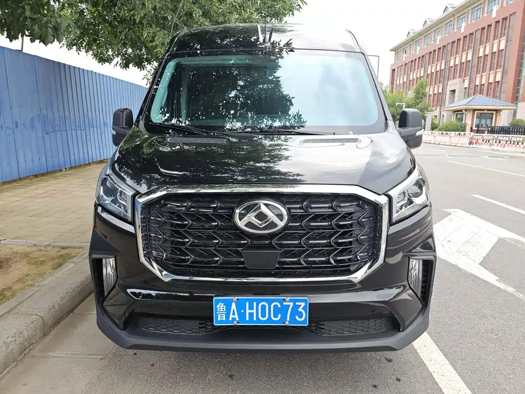 Maxus V90 — миниатюра 2