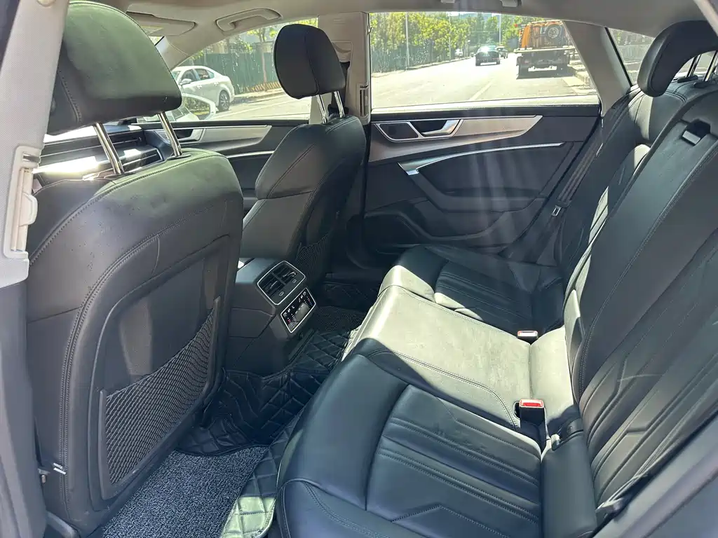 Audi A7 — миниатюра 5
