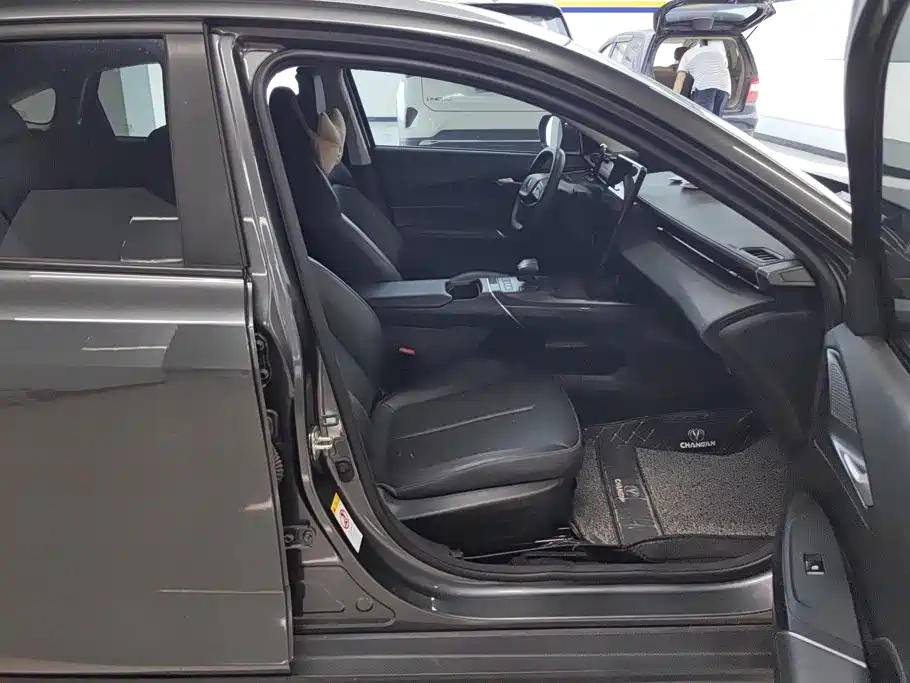 Changan Yida — миниатюра 8