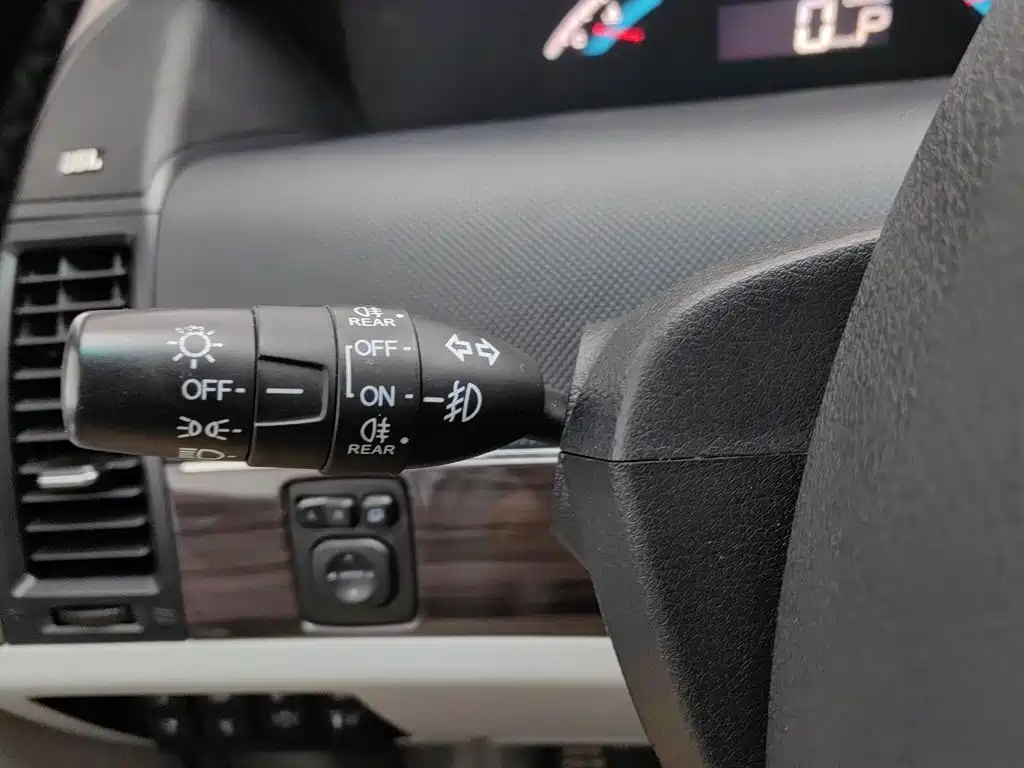 Luxgen Big 7 MPV — миниатюра 21