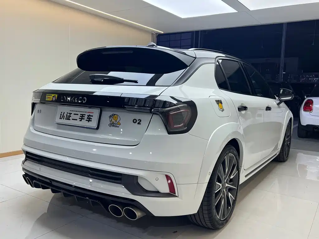Lynk & Co 02 Hatchback — миниатюра 18