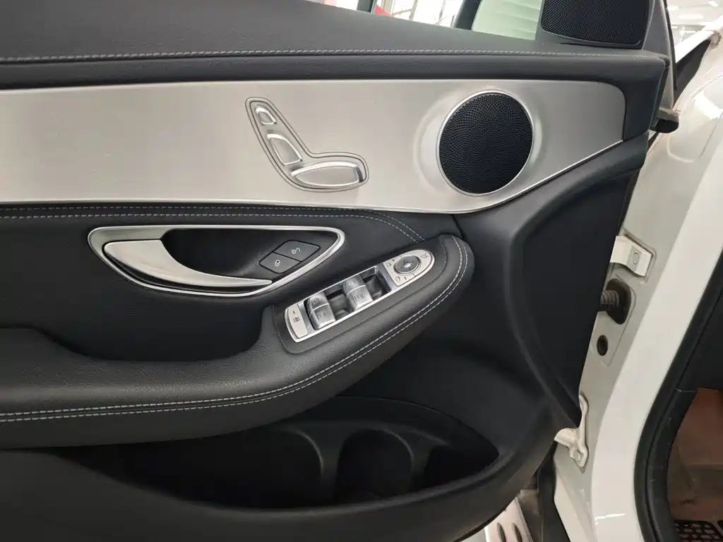 Mercedes-Benz GLC — миниатюра 11