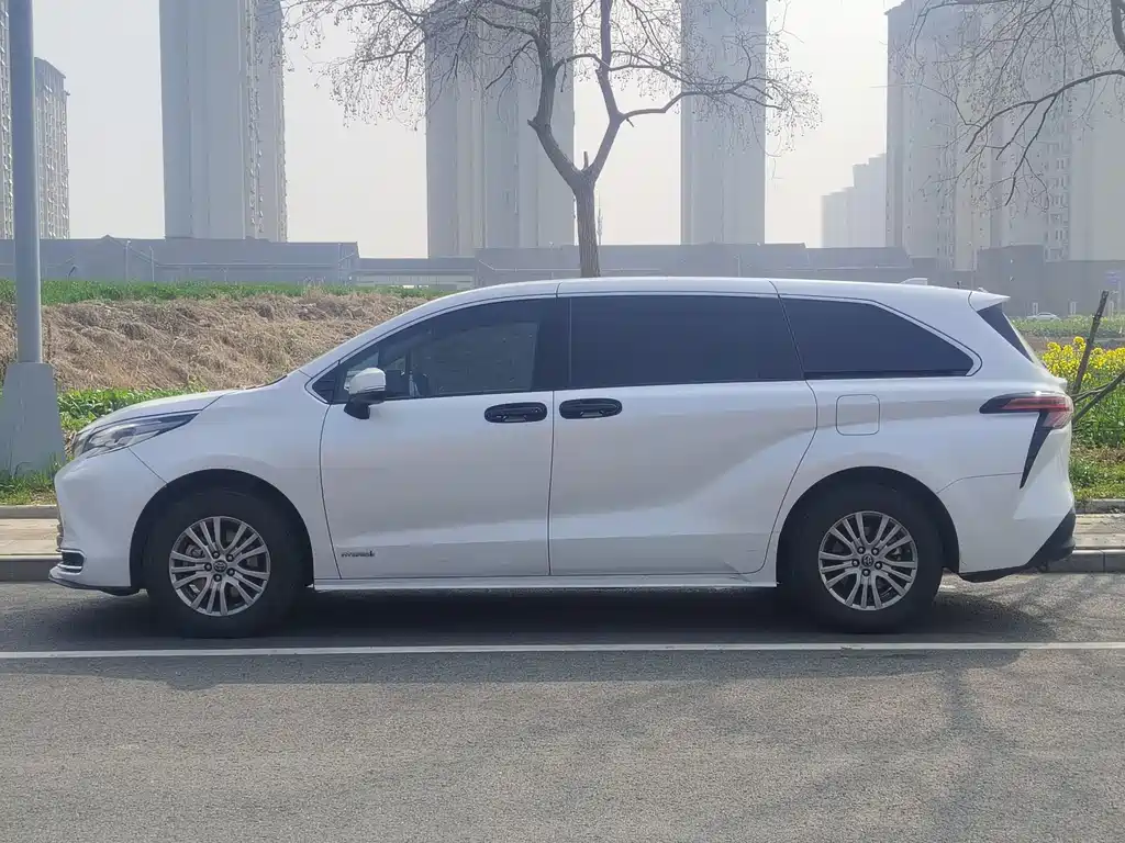 Toyota Sienna 2021 2.5L Comfort