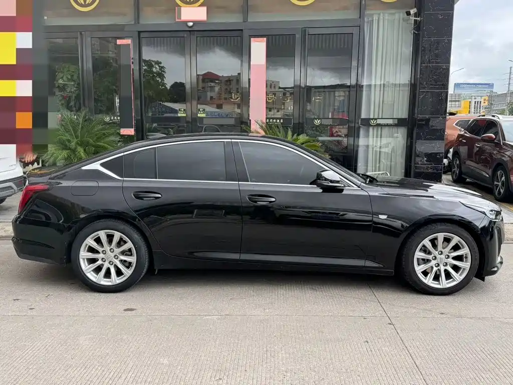 Cadillac CT5 — миниатюра 3