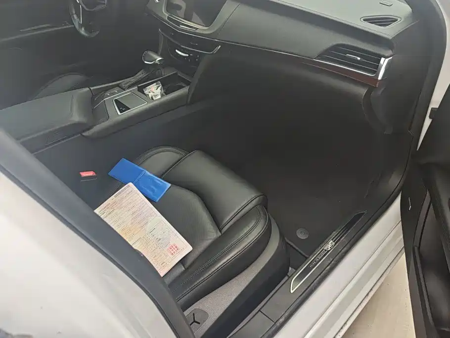 Cadillac CT6 Plug-in — миниатюра 8