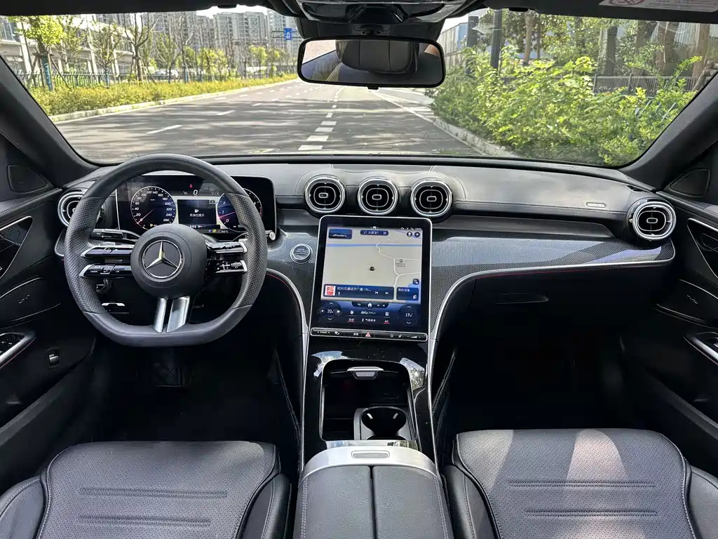 Mercedes-Benz C-Class — миниатюра 12