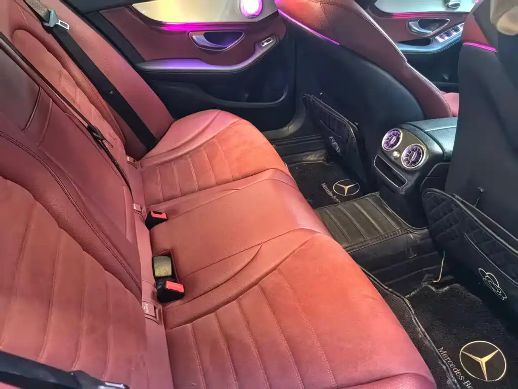 Mercedes-Benz C-Class — миниатюра 8
