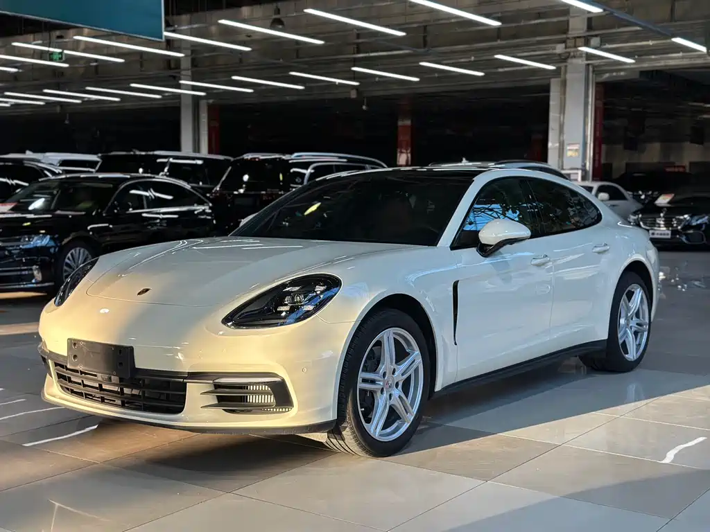 Porsche Panamera 2020