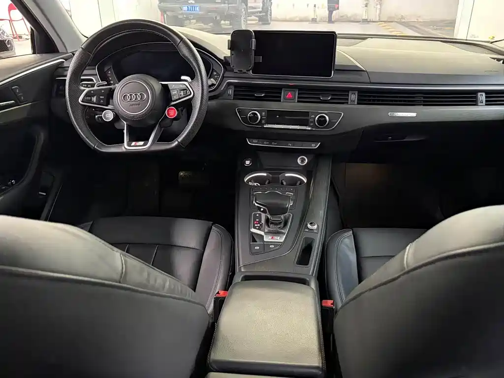 Audi A4L 2017 Plus 45 TFSI quattro