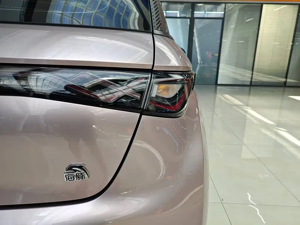 BYD Dolphin — миниатюра 21