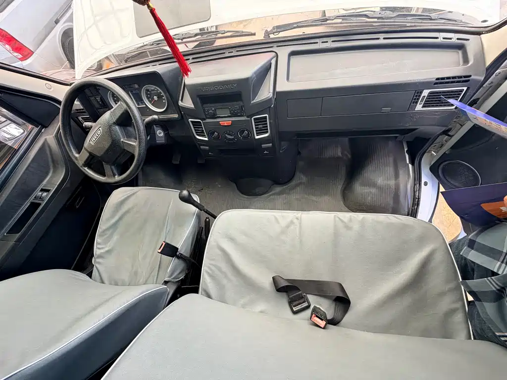 IVECO Daily — миниатюра 11